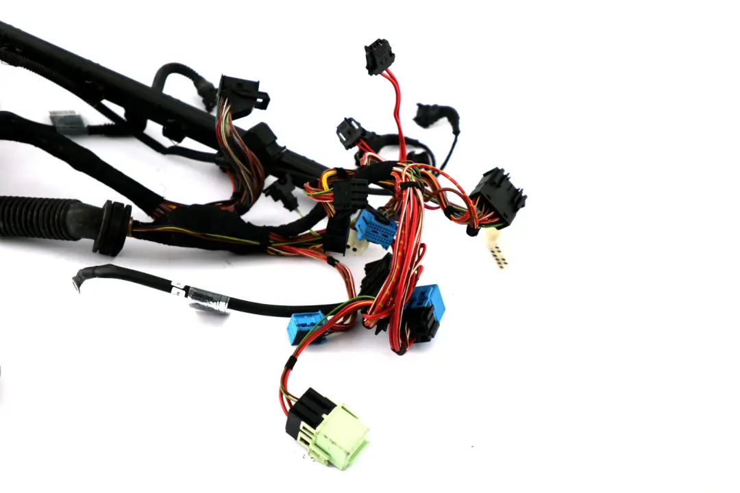 M54 Engine Wiring Loom Harness Module 7503617 to BMW X5 Series E53 3.0i with Part number 7503611 BMW X5 Series E53 3.0i M54 Engine Wiring Loom Harness Module 7503617 - SKU 7503611 - Part number 7503611