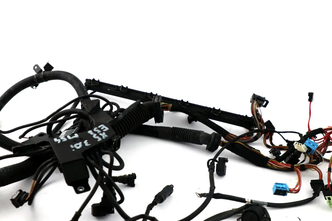 M54 Engine Wiring Loom Harness Module 7503617 to BMW X5 Series E53 3.0i with Part number 7503611 BMW X5 Series E53 3.0i M54 Engine Wiring Loom Harness Module 7503617 - SKU 7503611 - Part number 7503611