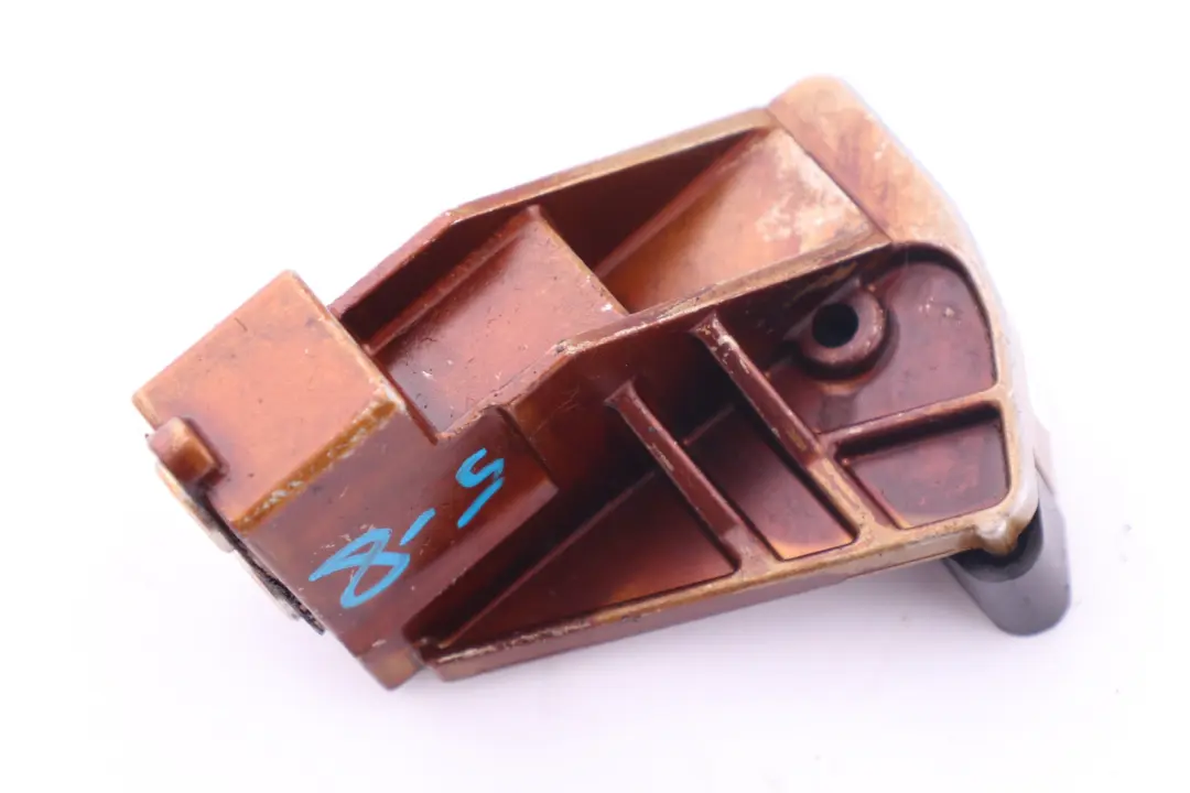 Timing Chain Guide Rail Bracket to BMW 5 6 7 X5 Series E60 E61 E63 E65 E53 with Part number 7504473 BMW 5 6 7 X5 Series E60 E61 E63 E65 E53 Timing Chain Guide Rail Bracket - SKU 7504473 - Part number 7504473