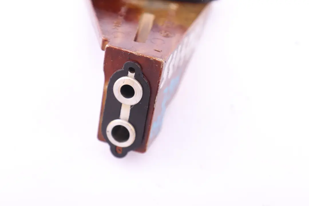 Timing Chain Guide Rail Bracket to BMW 5 6 7 X5 Series E60 E61 E63 E65 E53 with Part number 7504473 BMW 5 6 7 X5 Series E60 E61 E63 E65 E53 Timing Chain Guide Rail Bracket - SKU 7504473 - Part number 7504473