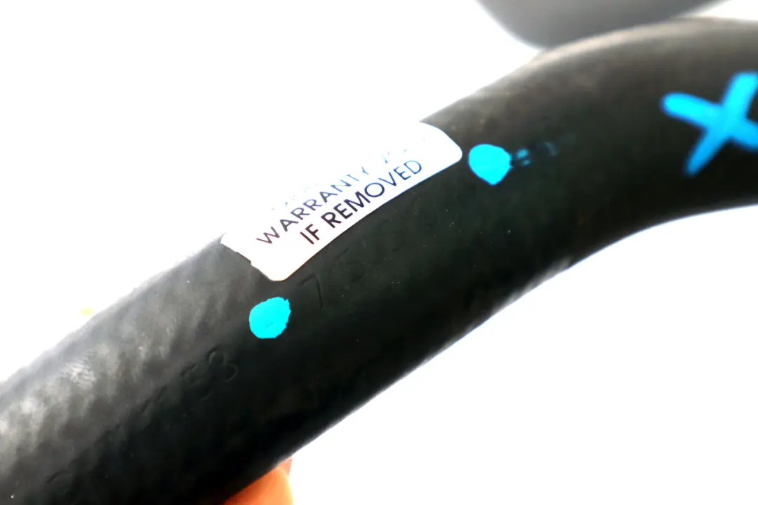 Tubo Radiatore 1153 per BMW X5 E53 con numero di parte 7505949 BMW X5 E53 Tubo Radiatore 1153 - SKU 7505949 - Numero di parte 7505949