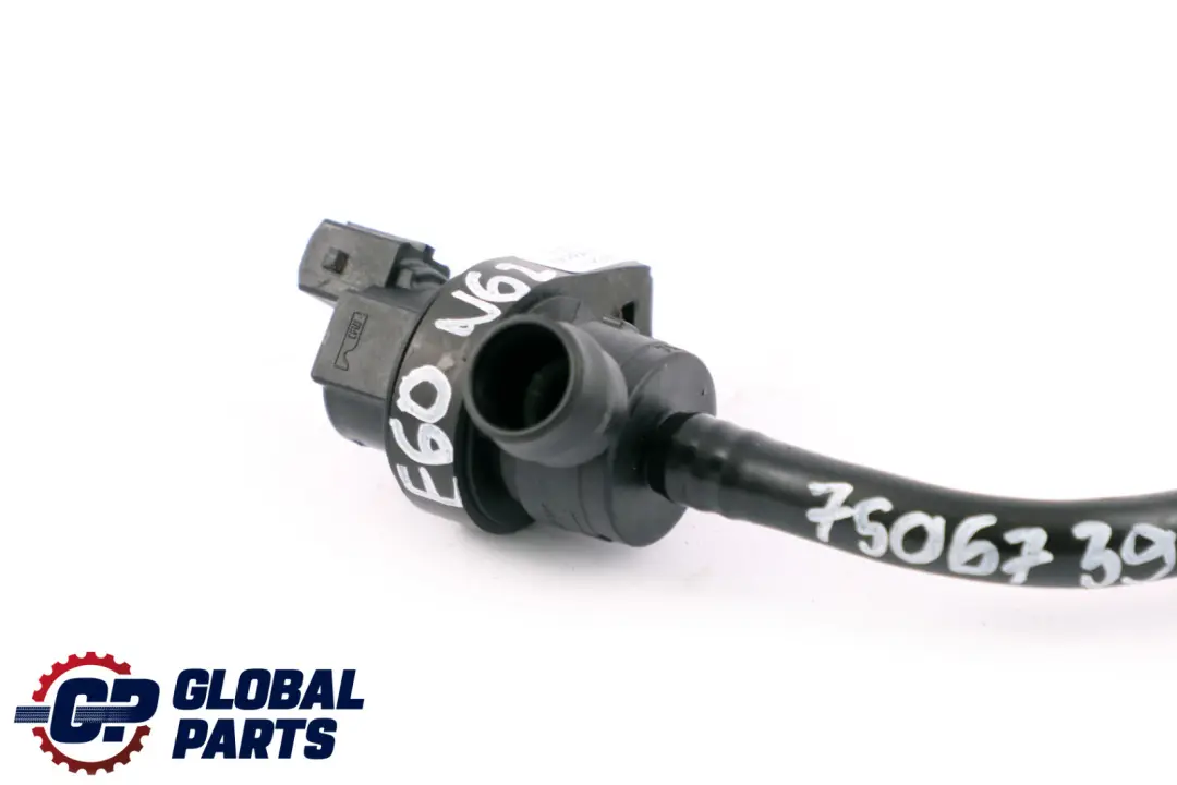 N62 Fuel Tank Breather Valve to BMW E53 E60 E65 Petrol with Part number 7506739 BMW E53 E60 E65 Petrol N62 Fuel Tank Breather Valve - SKU 7506739 - Part number 7506739