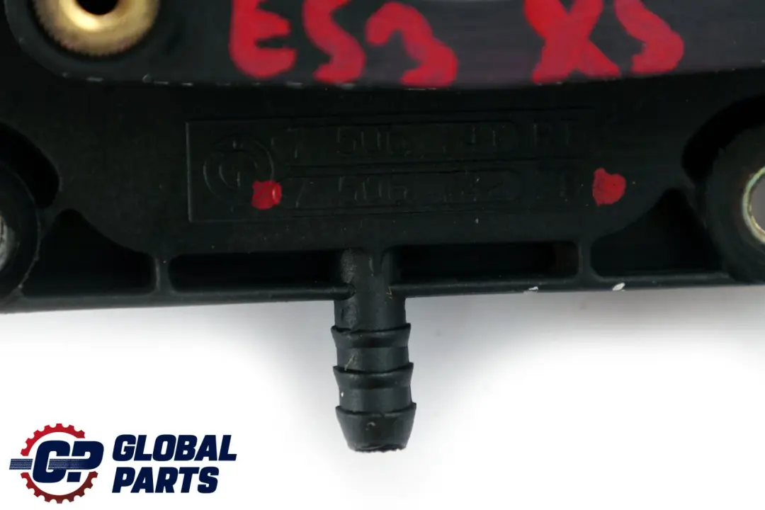 Intake Manifold Flange Cover to BMW 5 X5 Series E39 E53 with Part number 7506742 BMW 5 X5 Series E39 E53 Intake Manifold Flange Cover - SKU 7506742 - Part number 7506742