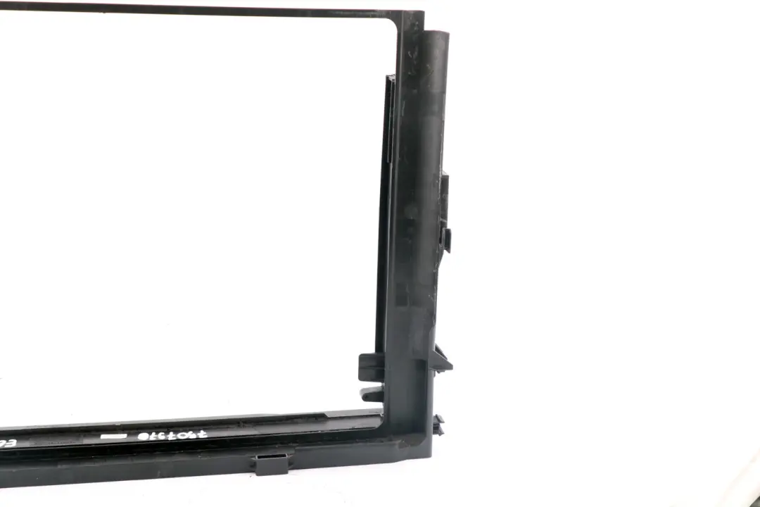 Refroidissement Moteur K?hlermodul Tragergehause pour BMW 7 E65 E66 à propos du numéro de pièce 7507970 BMW 7 E65 E66 Refroidissement Moteur K?hlermodul Tragergehause - SKU 7507970 - Numéro de pièce 7507970