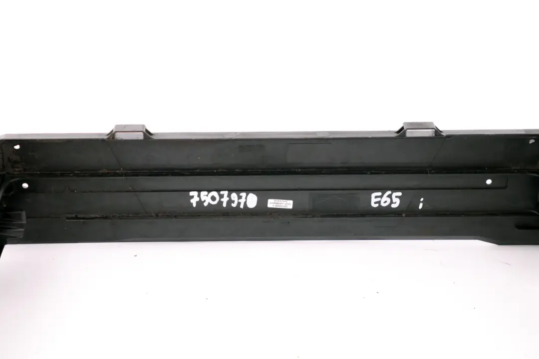 Refroidissement Moteur K?hlermodul Tragergehause pour BMW 7 E65 E66 à propos du numéro de pièce 7507970 BMW 7 E65 E66 Refroidissement Moteur K?hlermodul Tragergehause - SKU 7507970 - Numéro de pièce 7507970