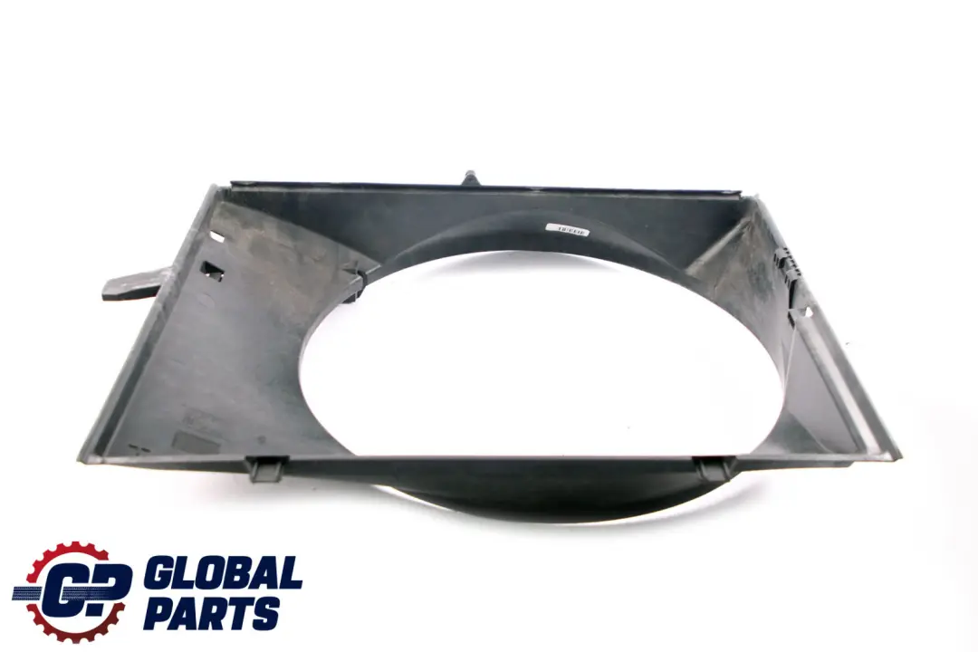 Gasolina N62 Cubierta del Ventilador del Radiador para BMW E65 E66 con número de pieza 7507977 BMW E65 E66 Gasolina N62 Cubierta del Ventilador del Radiador - SKU 7507977 - Número de pieza 7507977