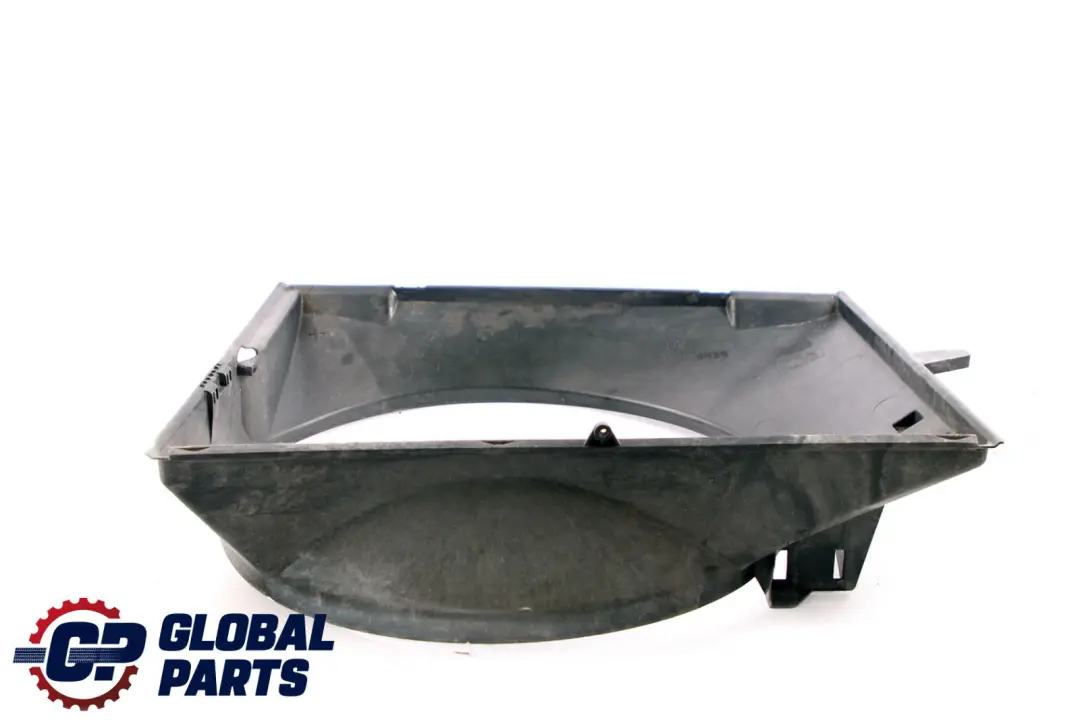 Gasolina N62 Cubierta del Ventilador del Radiador para BMW E65 E66 con número de pieza 7507977 BMW E65 E66 Gasolina N62 Cubierta del Ventilador del Radiador - SKU 7507977 - Número de pieza 7507977