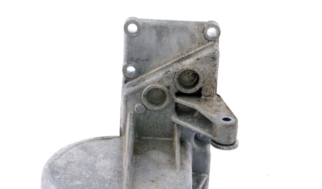 N62 Alternator Housing to BMW 7 Series E65 E66 735i 745i Petrol with Part number 7508607 BMW 7 Series E65 E66 735i 745i Petrol N62 Alternator Housing - SKU 7508607 - Part number 7508607