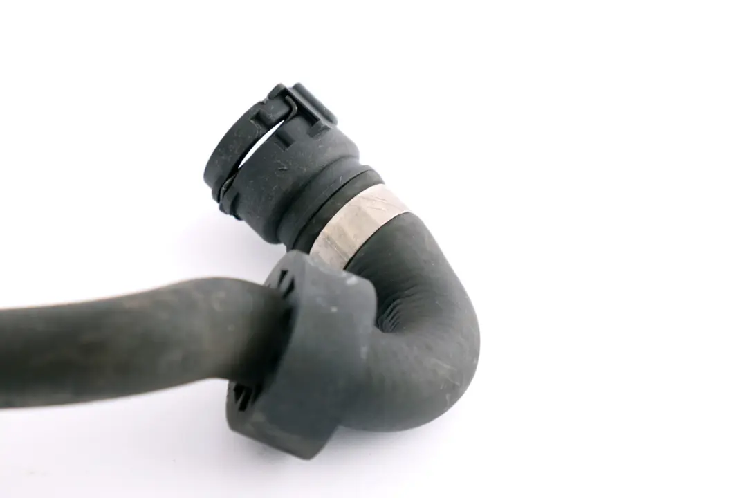 M54 Tubo flexible De agua para BMW E53 3.0i con número de pieza 7510120 BMW E53 3.0i M54 Tubo flexible De agua - SKU 7510120 - Número de pieza 7510120