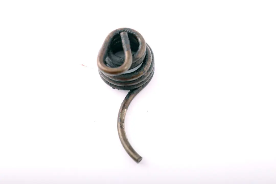 N62 Valve Train Retainer Spring Cyl 1-4 to BMW 7 Series E65 E66 735i 745i with Part number 7510353 BMW 7 Series E65 E66 735i 745i N62 Valve Train Retainer Spring Cyl 1-4 - SKU 7510353 - Part number 7510353