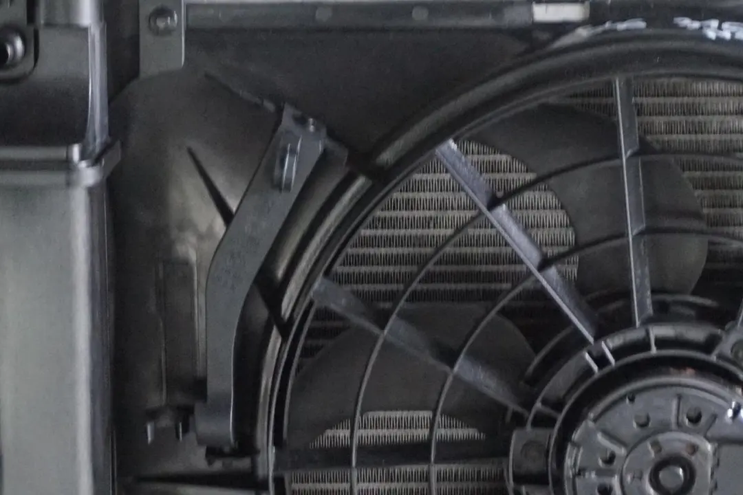 Complete Cooling Radiator Pack Fan Petrol 300W to BMW 3 Series E46 with Part number 7510617 BMW 3 Series E46 Complete Cooling Radiator Pack Fan Petrol 300W - SKU 7510617 - Part number 7510617