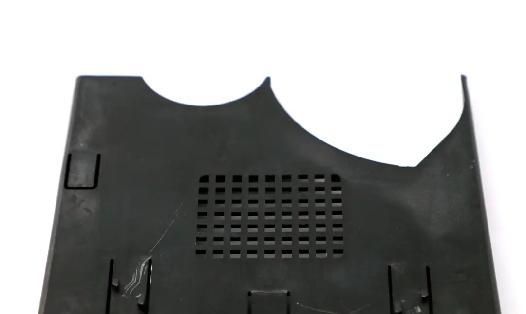 Control Unit Box to BMW 7 Series E65 E66 E67 Cover with Part number 7525318 BMW 7 Series E65 E66 E67 Cover Control Unit Box - SKU 7510643 - Part number 7525318