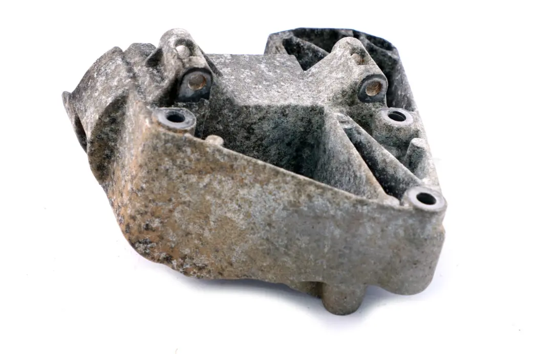 BMW E46 E60 X5 E53 X3 E83 Soporte Compresor Climatización - SKU 7512556 - Número de pieza 7512556