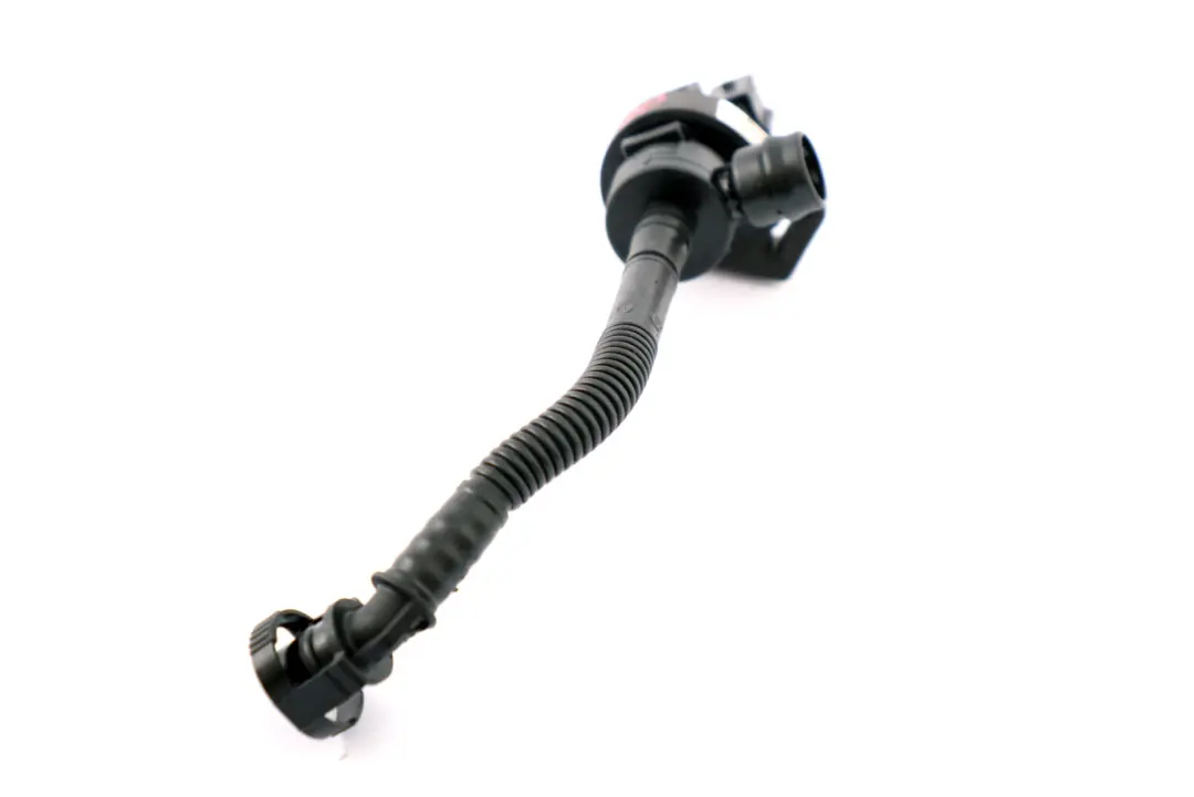 Breather Valve BMW E87 E90 N46 120i 320i Fuel Injection to Tank with Part number 7512576 Tank Breather Valve BMW E87 E90 N46 120i 320i Fuel Injection - SKU 7512576 - Part number 7512576