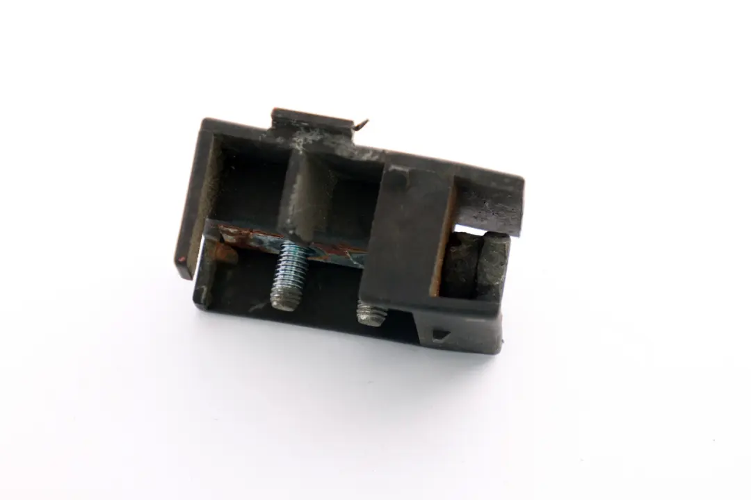 Base B+ Klemmstelle Scompartimento Motore per BMW Z4 E34 E85 con numero di parte 7514342 BMW Z4 E34 E85 Base B+ Klemmstelle Scompartimento Motore - SKU 7514342-1 - Numero di parte 7514342