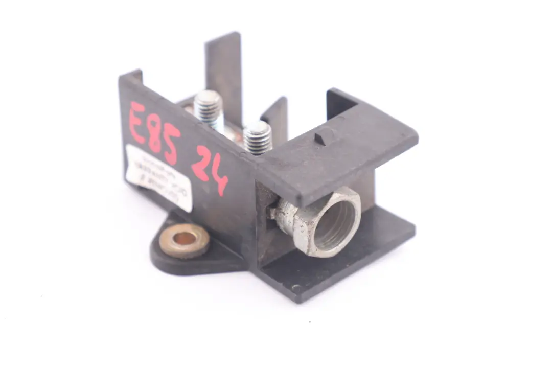 Podstawa Klemy Plus Plusowej do BMW E34 Z4 E85 o numerze 7514342 BMW E34 Z4 E85 Podstawa Klemy Plus Plusowej - SKU 7514342 - Numer Części 7514342