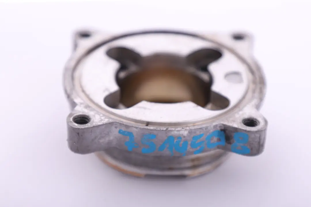 Regulator Wałka Rozrządu do BMW E53 E60 E63 E65 o numerze 7514509 BMW E53 E60 E63 E65 Regulator Wałka Rozrządu - SKU 7514508 - Numer Części 7514509