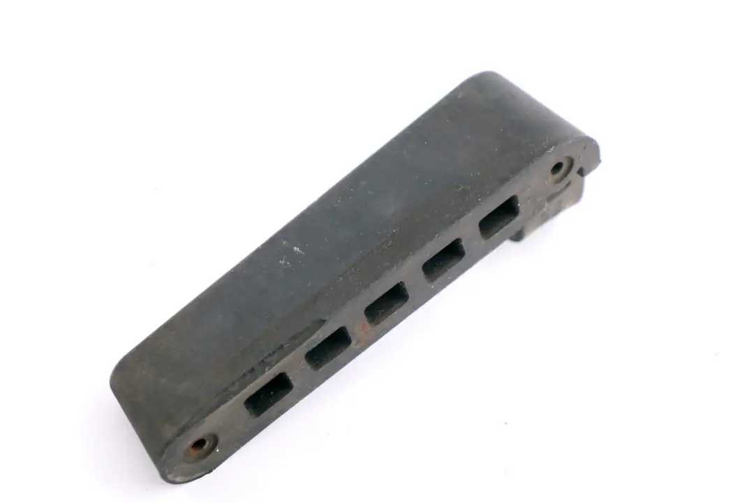 Intake Silencer Muffler Rubber Mounting to BMW Z4 Series E85 with Part number 7514870 BMW Z4 Series E85 Intake Silencer Muffler Rubber Mounting - SKU 7514870 - Part number 7514870