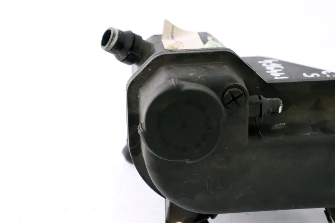 M62 Vase D'Expansion Refroidisseur 1710 pour BMW X5 E53 à propos du numéro de pièce 7514964 BMW X5 E53 M62 Vase D'Expansion Refroidisseur 1710 - SKU 7514964 - Numéro de pièce 7514964