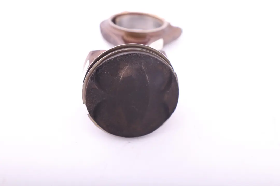 N62 Engine N62B36A Piston Conrod to BMW 7 Series E65 E66 735i Petrol with Part number 7516221 BMW 7 Series E65 E66 735i Petrol N62 Engine N62B36A Piston Conrod - SKU 7515761 - Part number 7516221