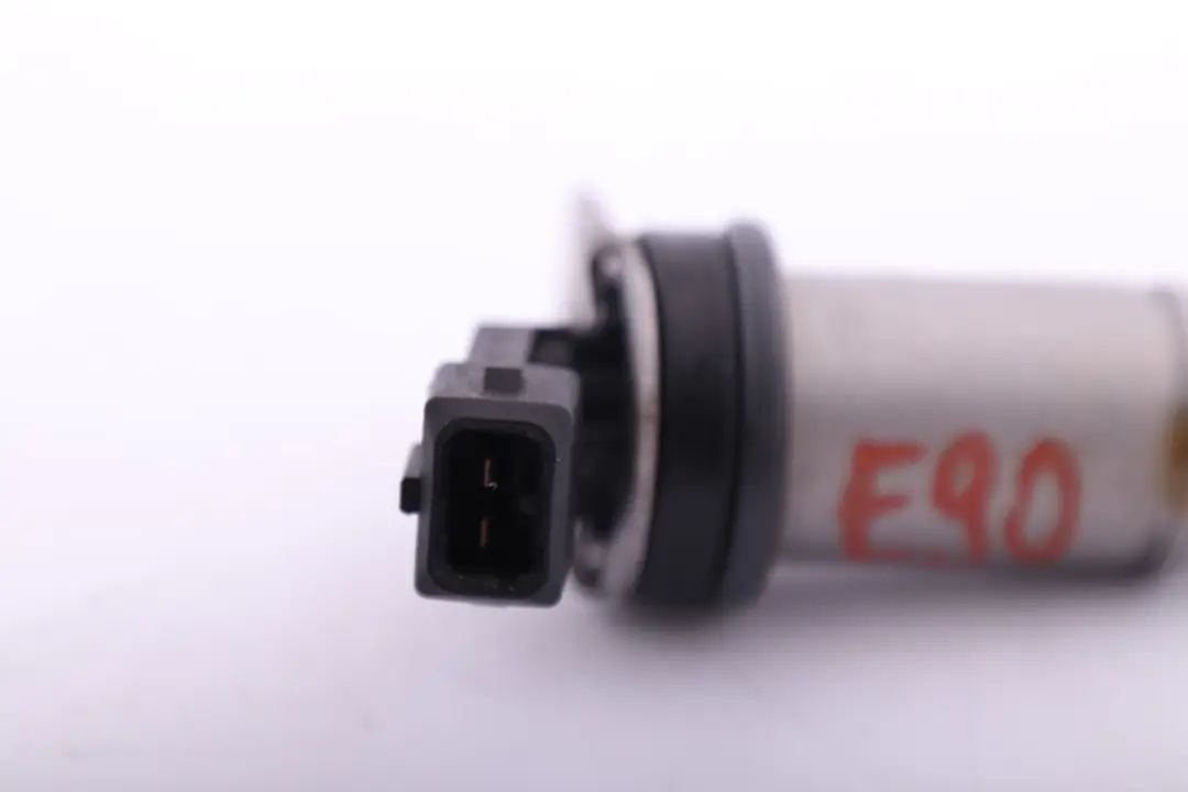 BMW 3 5 X1 Serie E60 E61 E81 E87 E90 E91 E93 LCI Electrovanne 1136 - SKU 7516293 - Numéro de pièce 7516293
