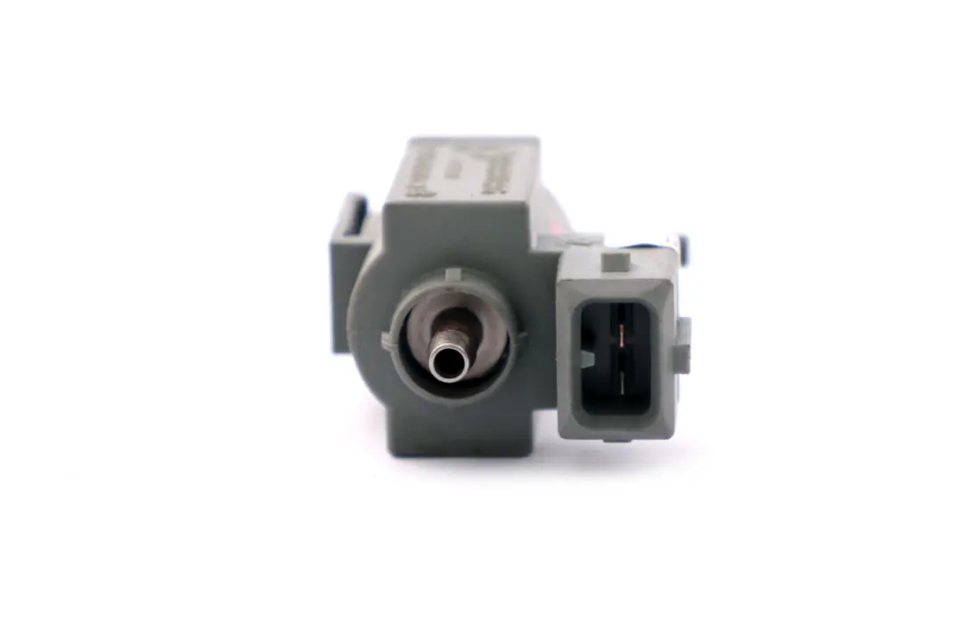 Valve 735i 745i 735Li 745Li 745LiS BMW E65 E66 E67 Electric - SKU 7516376 - Part number 7516376