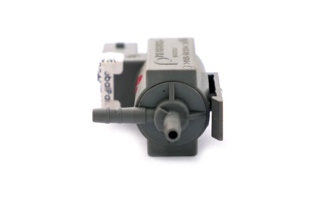 Valve 735i 745i 735Li 745Li 745LiS BMW E65 E66 E67 Electric - SKU 7516376 - Part number 7516376