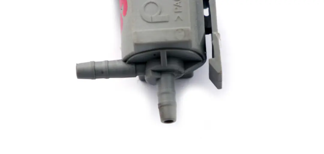 Valve 735i 745i 735Li 745Li 745LiS BMW E65 E66 E67 Electric - SKU 7516376 - Part number 7516376