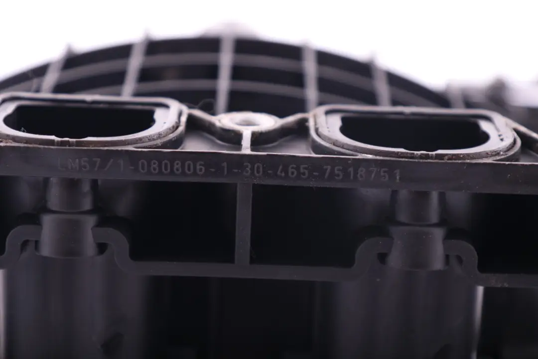 N45N Kolektor Ssący Dolotowy do BMW E81 E87 LCI E90 116i o numerze 7518751 BMW E81 E87 LCI E90 116i N45N Kolektor Ssący Dolotowy - SKU 7518751 - Numer Części 7518751