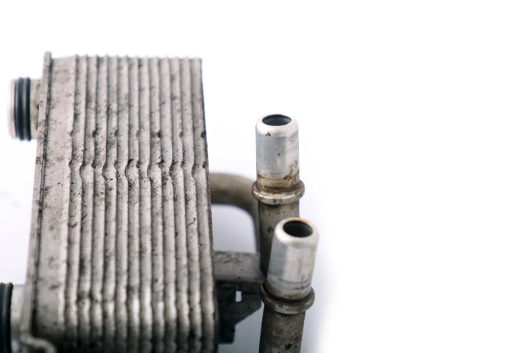 Scambiatore di Calore Cambio Automatico per BMW E60 E63 con numero di parte 7519213 BMW E60 E63 Scambiatore di Calore Cambio Automatico - SKU 7519213 - Numero di parte 7519213