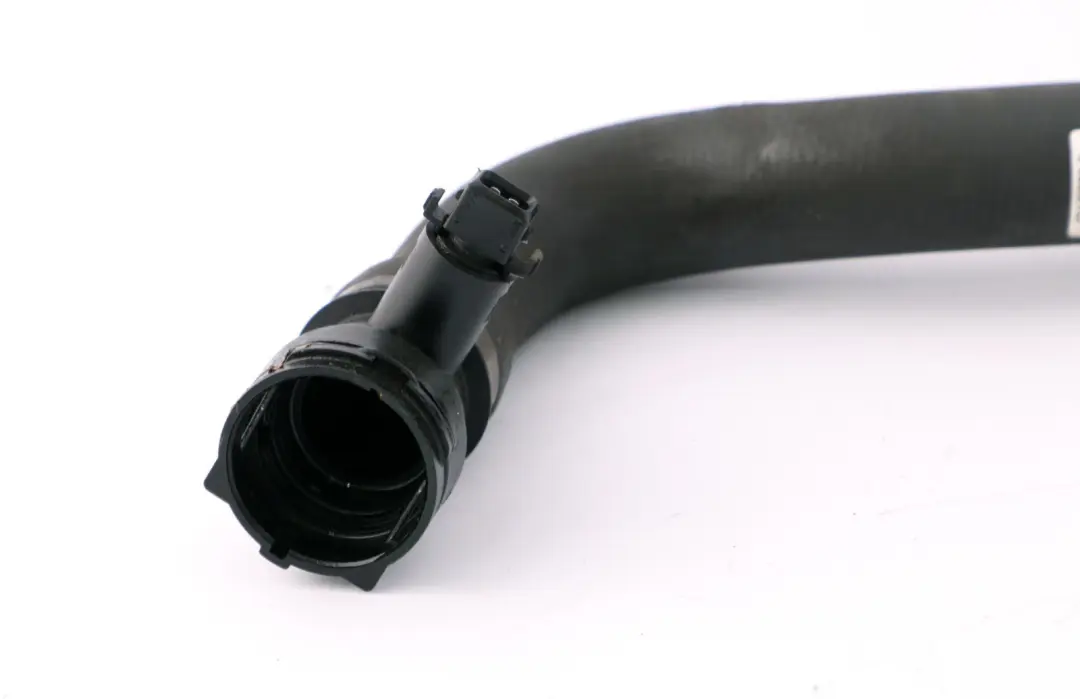 N62 Tubo Ritorno Termostato Raffreddamento ad Acqua per BMW E60 E61 E63 E64 con numero di parte 7519250 BMW E60 E61 E63 E64 N62 Tubo Ritorno Termostato Raffreddamento ad Acqua - SKU 7519250 - Numero di parte 7519250