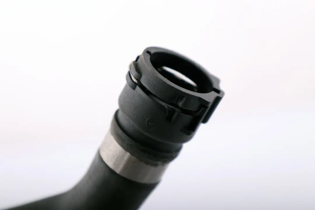 BMW E60 E61 M54 Wąż Powrotny Płynu Chłodzącego Przewód Chłodnicy - SKU 7519258 - Numer Części 7519258
