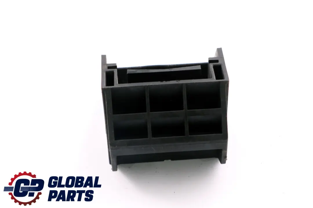 Supporto Radiatore Inferiore 1711 per BMW E60 E61 E63 E64 con numero di parte 7519271 BMW E60 E61 E63 E64 Supporto Radiatore Inferiore 1711 - SKU 7519271 - Numero di parte 7519271