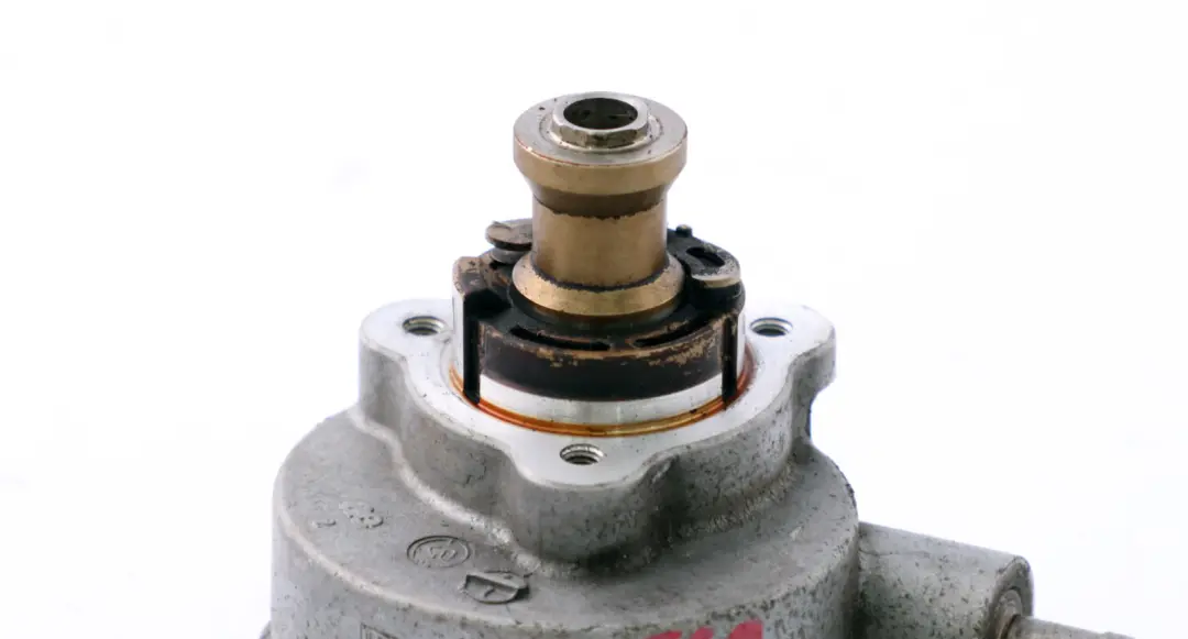 Gasolina N52 Bomba De Vacio para BMW E87 E60 E61 E65 E90 E91 E92 con número de pieza 7519457 BMW E87 E60 E61 E65 E90 E91 E92 Gasolina N52 Bomba De Vacio - SKU 7519457 - Número de pieza 7519457