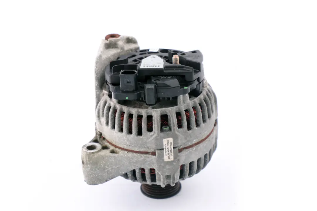 M54 Alternator Bosch 120A do BMW E46 E85 Z4 o numerze 7519618 BMW E46 E85 Z4 M54 Alternator Bosch 120A - SKU 7519618 - Numer Części 7519618
