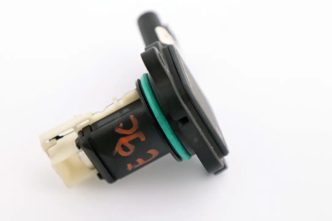  Medidor Masa Aire BMW E60 E61 E63 E65 E87 E90 E91 E92 Flujo MAF Sensor - SKU 7520519 - Número de pieza 7520519