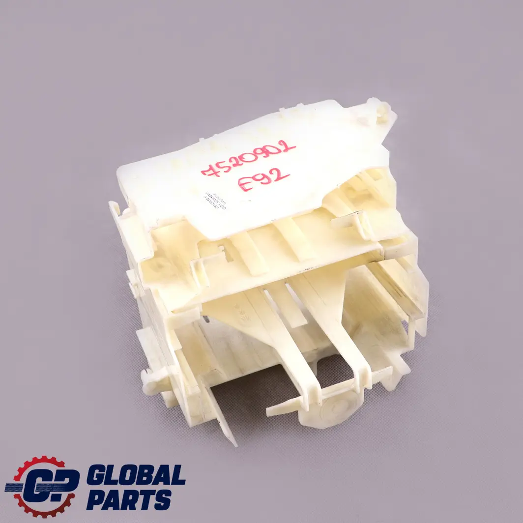 Uchwyt Mocowanie Komputera Silnika do BMW E60 E90 E92 o numerze 7520902 BMW E60 E90 E92 Uchwyt Mocowanie Komputera Silnika - SKU 7520902 - Numer Części 7520902