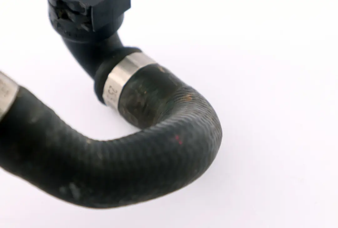 Cooling Radiator Engine Oil Hose Pipe to BMW 1 3 Series E81 E87 E90 Diesel with Part number 7521066 BMW 1 3 Series E81 E87 E90 Diesel Cooling Radiator Engine Oil Hose Pipe - SKU 7521066 - Part number 7521066