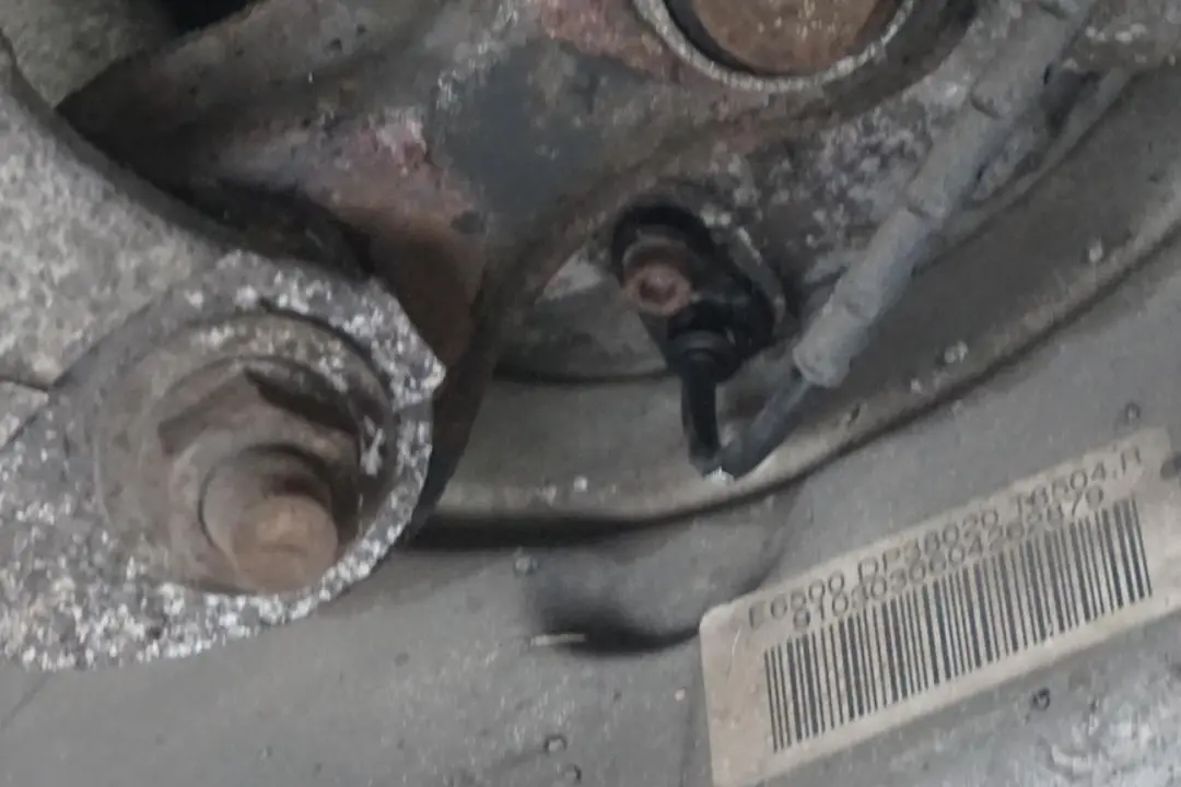 730i M54 231PS Set Abtriebswelle hinten links Bremssattelgehäuse für BMW 7 er E65 mit Teilenummer 7521133 BMW 7 er E65 730i M54 231PS Set Abtriebswelle hinten links Bremssattelgehäuse - SKU 7521133 - Teilenummer 7521133