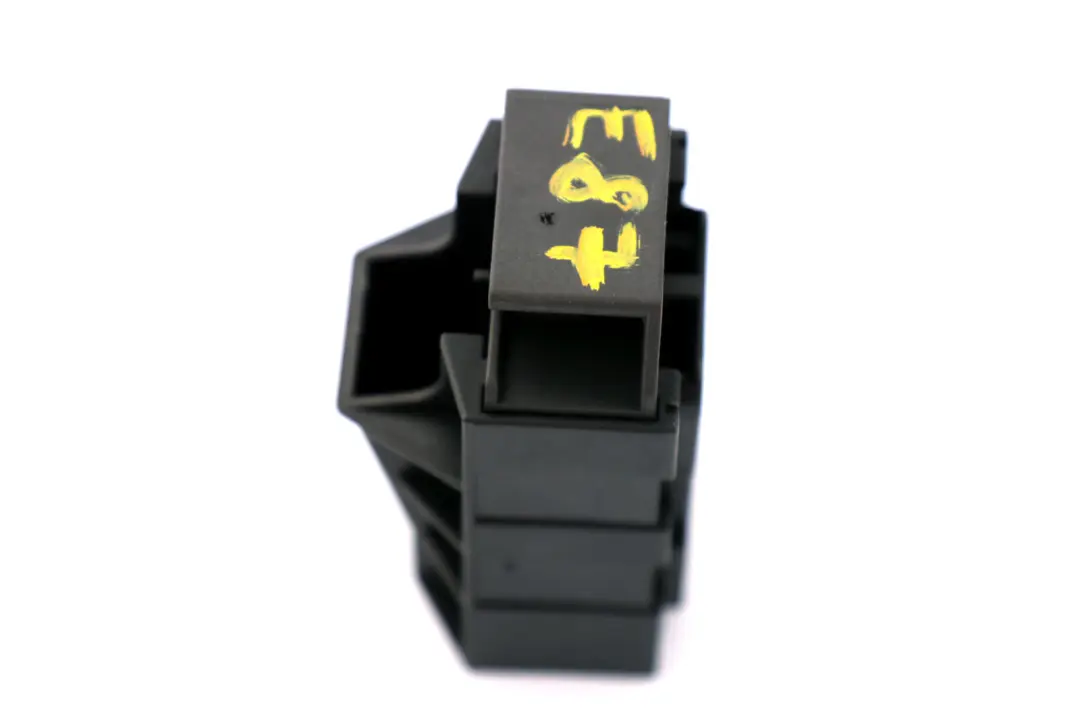 Locking Bracket Cable Harness Fixings to BMW 1 3 5 Series E60 E81 E87 E90 with Part number 7521534 BMW 1 3 5 Series E60 E81 E87 E90 Locking Bracket Cable Harness Fixings - SKU 7521534 - Part number 7521534