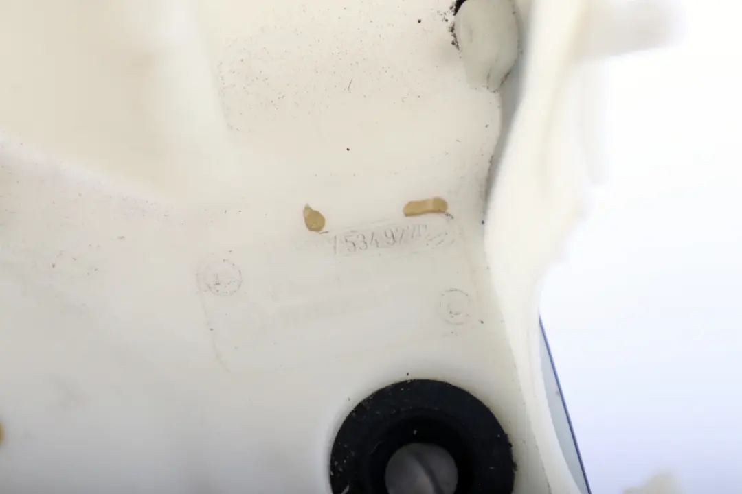 Electronics Unit Box With Cover 7534922 to BMW 3 X3 Z4 Series 1 E46 E83 E85 Engine with Part number 7521582 BMW 3 X3 Z4 Series 1 E46 E83 E85 Engine Electronics Unit Box With Cover 7534922 - SKU 7521582-1 - Part number 7521582