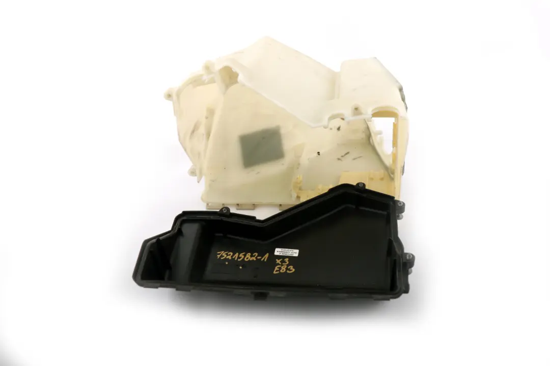 Electronics Unit Box With Cover 7534922 to BMW 3 X3 Z4 Series 1 E46 E83 E85 Engine with Part number 7521582 BMW 3 X3 Z4 Series 1 E46 E83 E85 Engine Electronics Unit Box With Cover 7534922 - SKU 7521582-1 - Part number 7521582