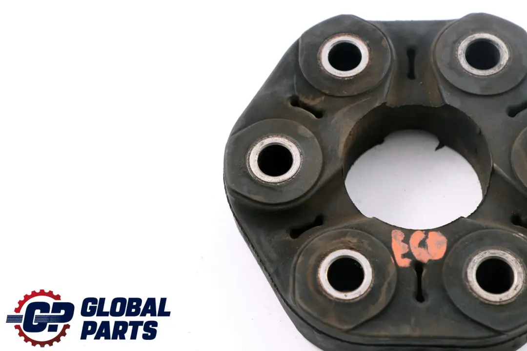 F10F11 Przegub Wału Tarcza do BMW E60 E61 o numerze 7522027 BMW E60 E61 F10F11 Przegub Wału Tarcza - SKU 7522027 - Numer Części 7522027