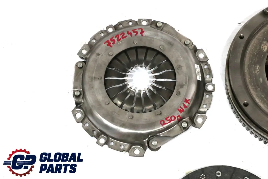 W17 Zweimassenschwungrad Kupplungssatz für BMW Mini R50 One D Diesel mit Teilenummer 7522457 BMW Mini R50 One D Diesel W17 Zweimassenschwungrad Kupplungssatz - SKU 7522457 - Teilenummer 7522457