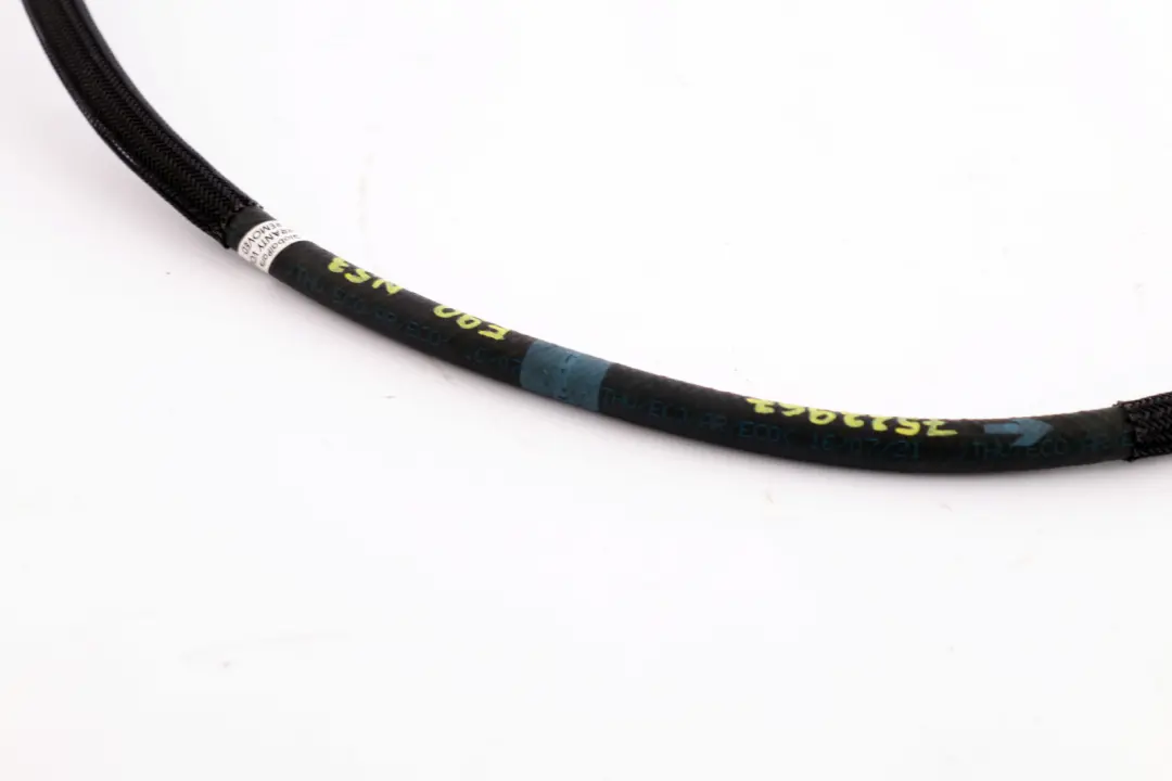 Tuyau de Carburant 1353 pour BMW 3 5 Serie E60 E61 LCI E90 E91 à propos du numéro de pièce 7522967 BMW 3 5 Serie E60 E61 LCI E90 E91 Tuyau de Carburant 1353 - SKU 7522967 - Numéro de pièce 7522967