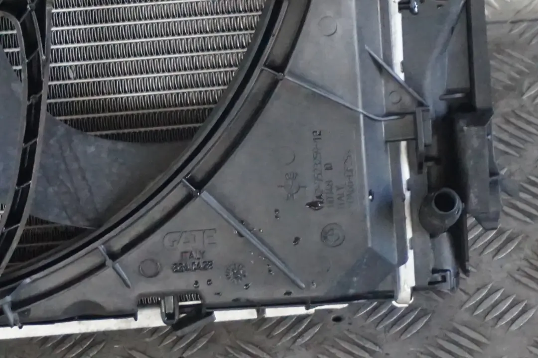 Radiador Pack Ventilador Gasolina 400W Automático para BMW E81 E87 E90 E91 con número de pieza 7523259 BMW E81 E87 E90 E91 Radiador Pack Ventilador Gasolina 400W Automático - SKU 7523259-3 - Número de pieza 7523259