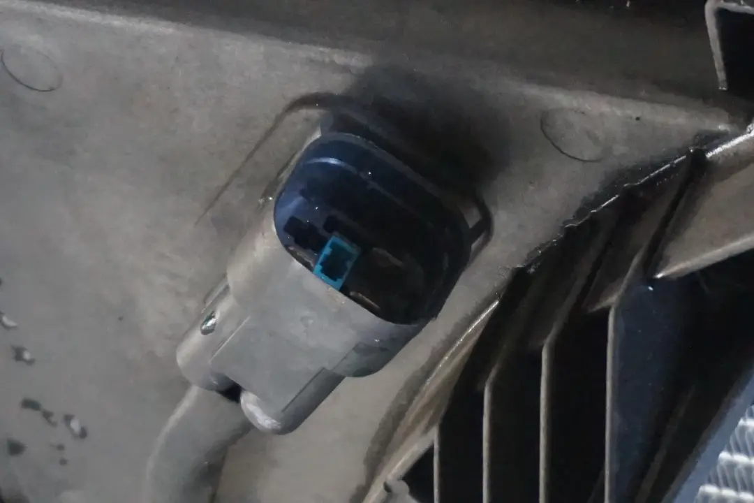 Lüfterzarge Mit Lüfter Benzin 400W Automatik für BMW E81 E87 E90 E91 mit Teilenummer 7523259 BMW E81 E87 E90 E91 Lüfterzarge Mit Lüfter Benzin 400W Automatik - SKU 7523259-3 - Teilenummer 7523259