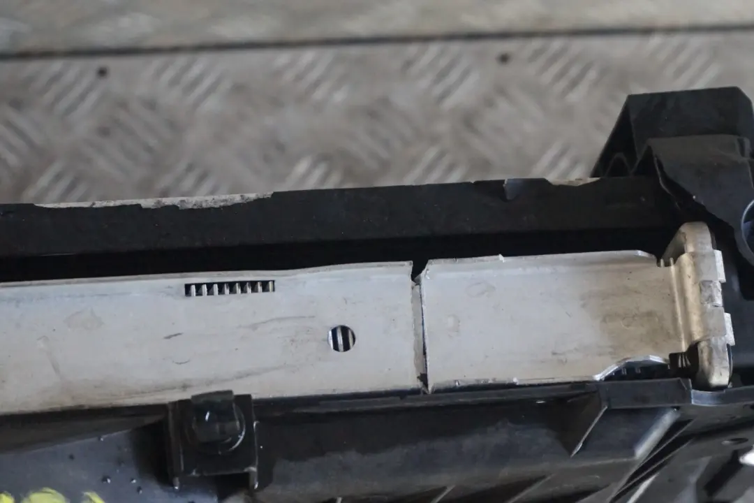 Lüfterzarge Mit Lüfter Benzin 400W Automatik für BMW E81 E87 E90 E91 mit Teilenummer 7523259 BMW E81 E87 E90 E91 Lüfterzarge Mit Lüfter Benzin 400W Automatik - SKU 7523259-3 - Teilenummer 7523259