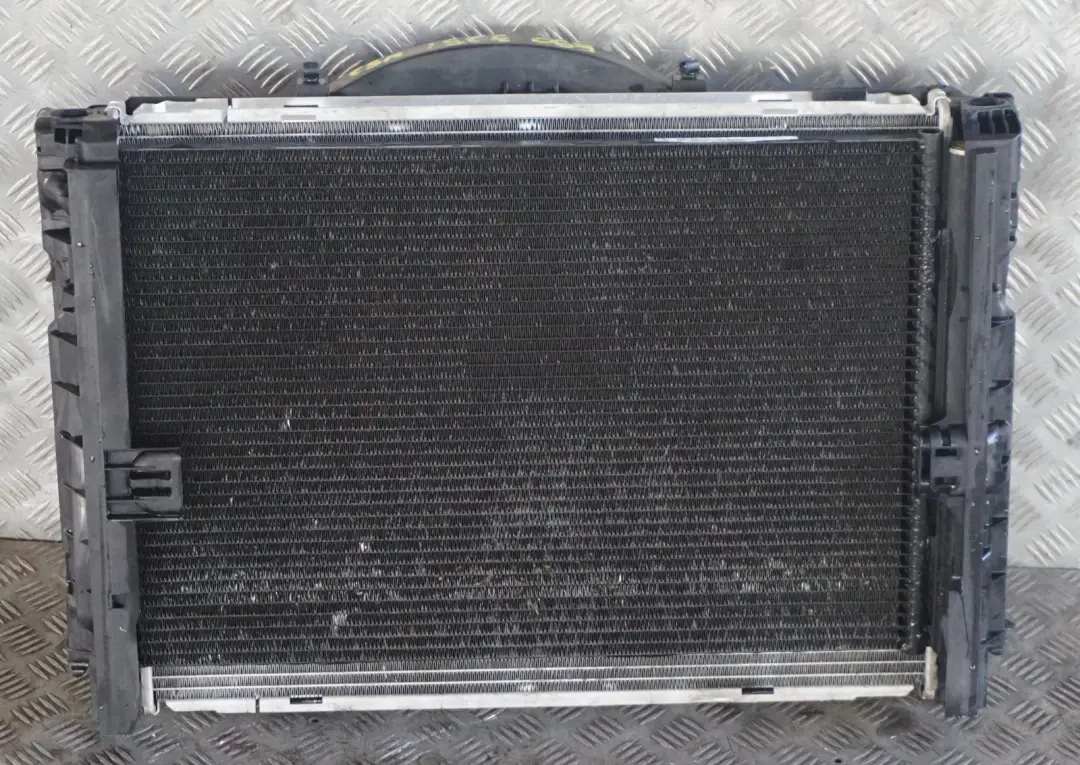 BMW E81 E87 E90 E91 Lüfterzarge Mit Lüfter Benzin 400W Automatik - SKU 7523259-3 - Teilenummer 7523259