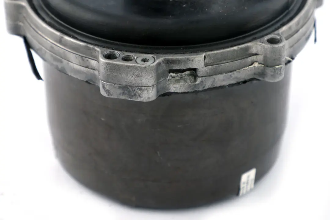 N52 Bosch Water Cooled Alternator Generator 150A to BMW 7 Series E65 E66 735i 745i with Part number 7523605 BMW 7 Series E65 E66 735i 745i N52 Bosch Water Cooled Alternator Generator 150A - SKU 7523605 - Part number 7523605